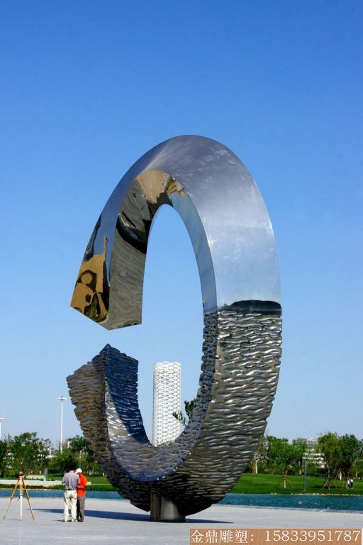 不銹鋼雕塑設計圖片大全