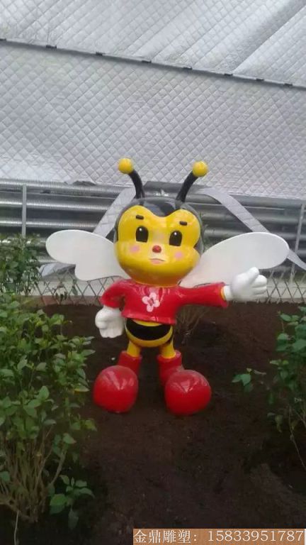 廠家直銷勤勞的小蜜蜂 玻璃鋼仿真卡通動物雕塑 游樂場卡通景象雕塑設計